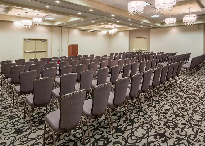 Crowne Plaza Airport - Phx By Ihg Hotel 3*