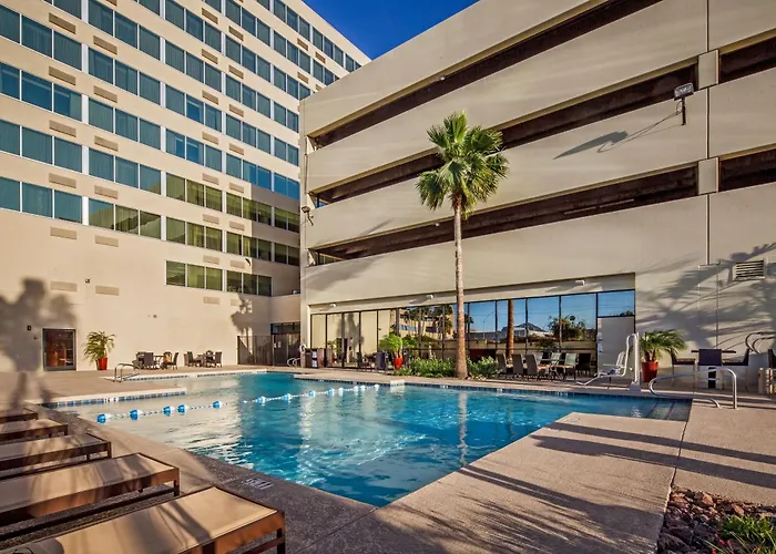 Crowne Plaza Airport - Phx By Ihg Hotel 3*