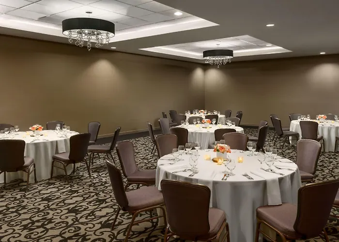 Hotel Crowne Plaza Airport - Phx By Ihg 3*
