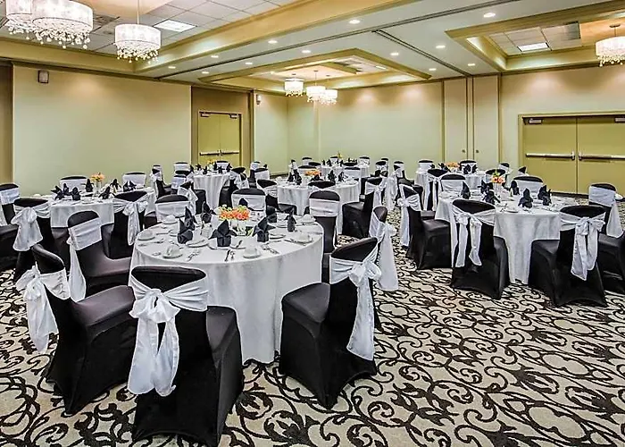 Crowne Plaza Airport - Phx By Ihg Hotel 3*