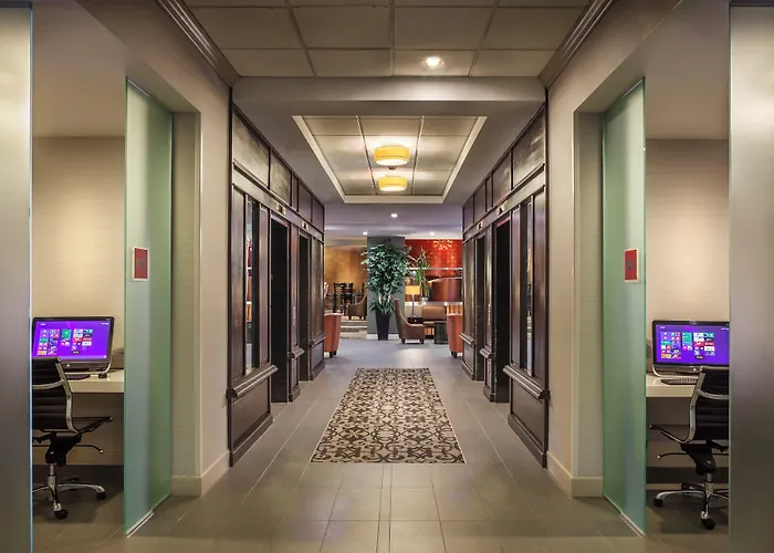 Crowne Plaza Airport - Phx By Ihg Hotel 3*